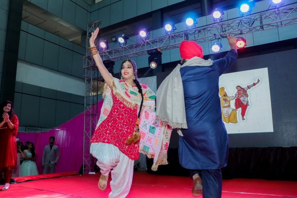 College Of Fashion Design
